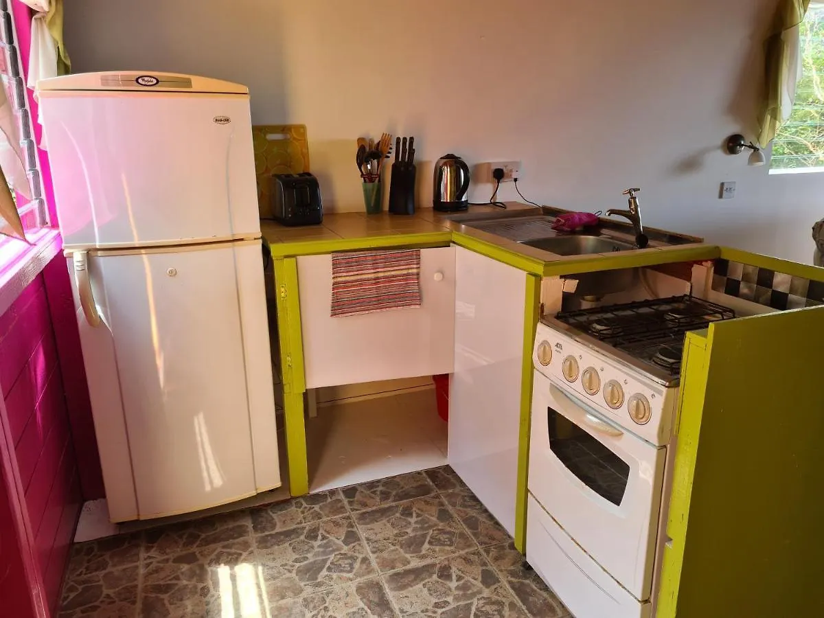 Sauteurs Almost Paradise Cottage Retreats 0*,  جرينادا